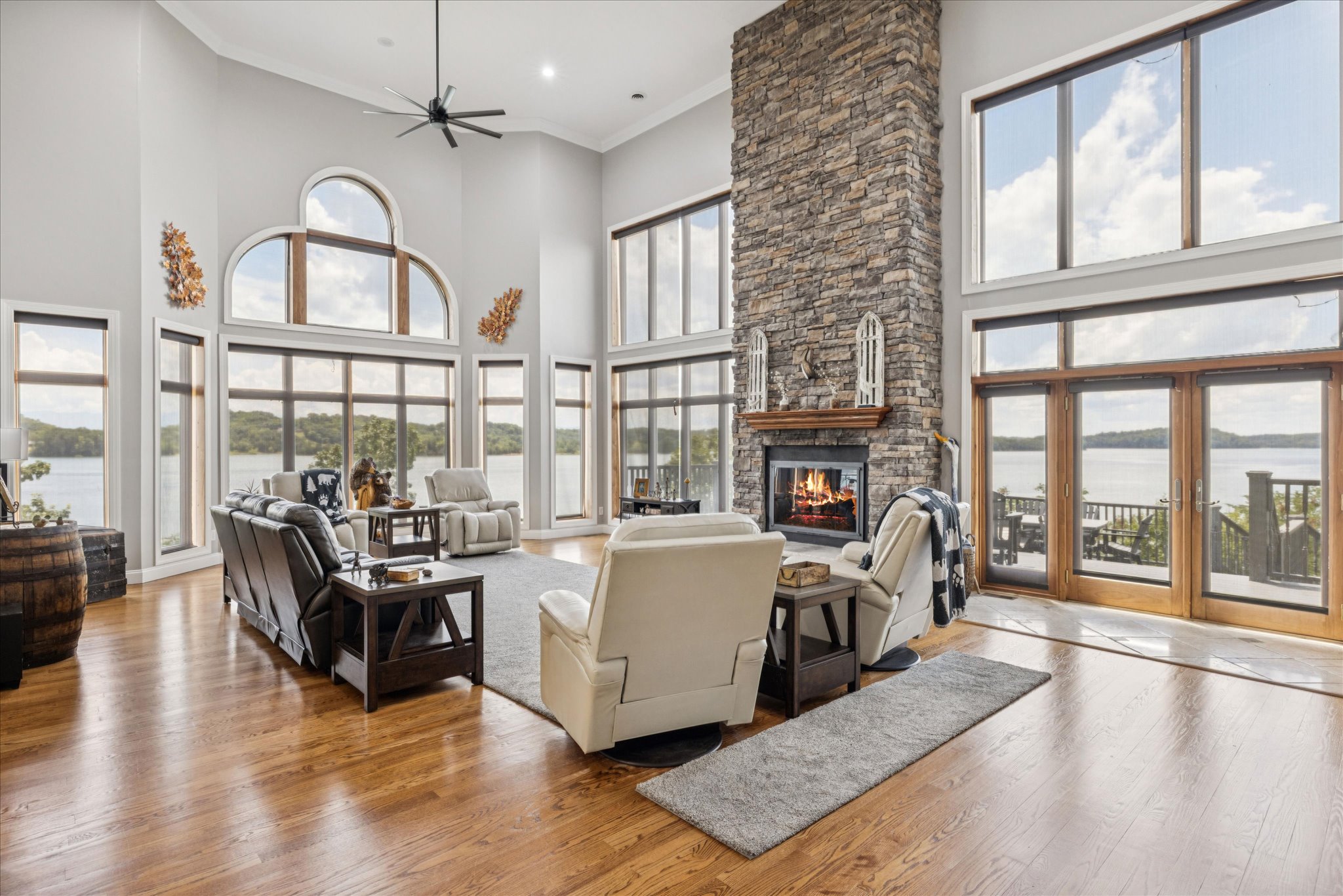 Lare (33x 23 ft) Living Room with full water view on 2 sides