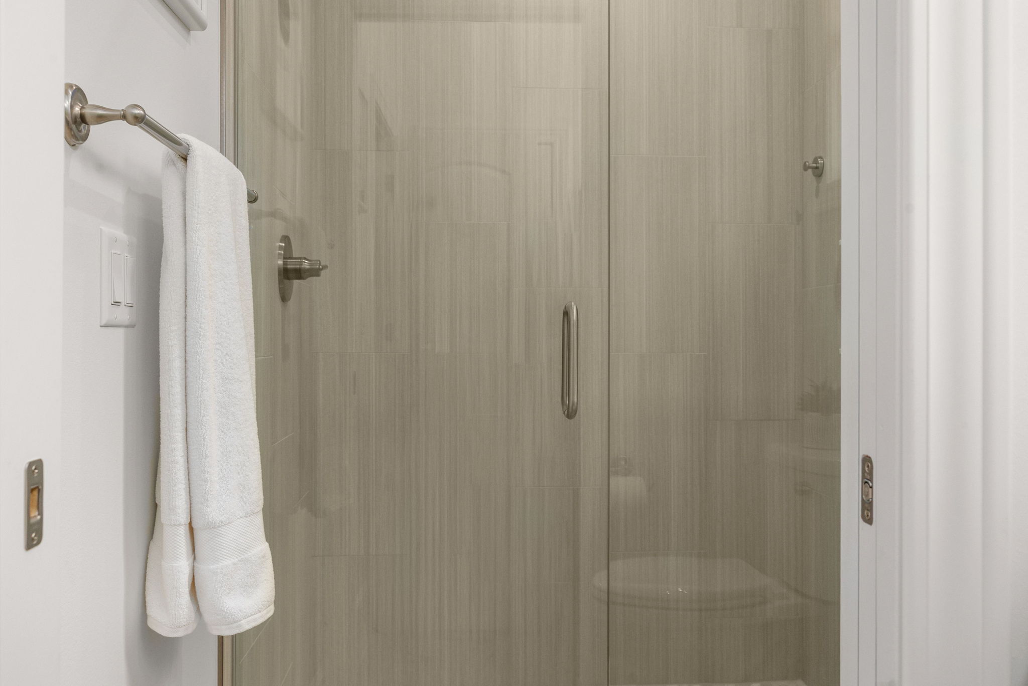 Hallway Bathroom 3