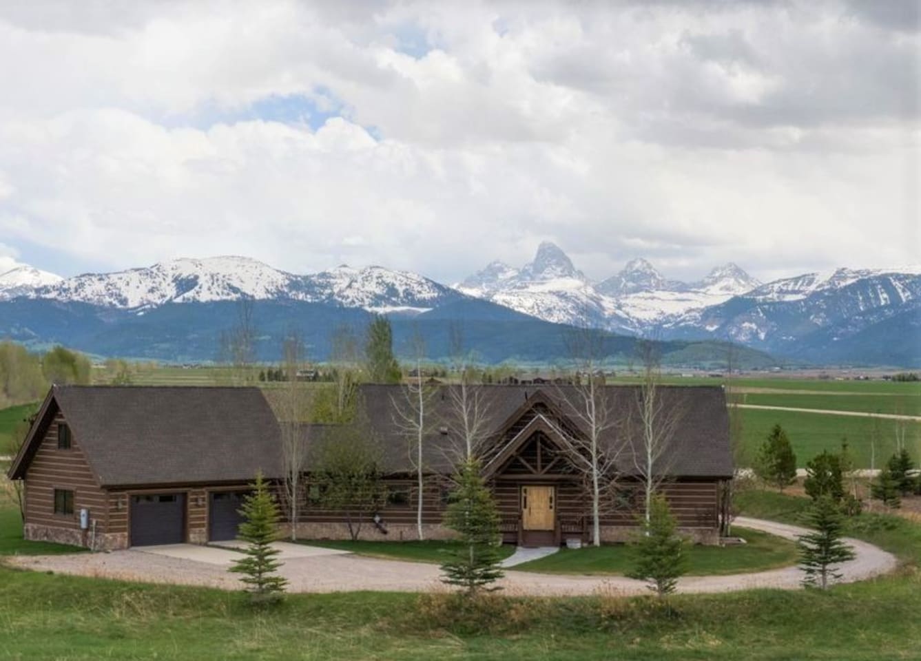 Early spring is an ideal time to experience the region, with peaceful hiking trails, incredible opportunities to see wildlife, and a vibrant food and brewery scene in Driggs, Victor, and Jackson Hole!