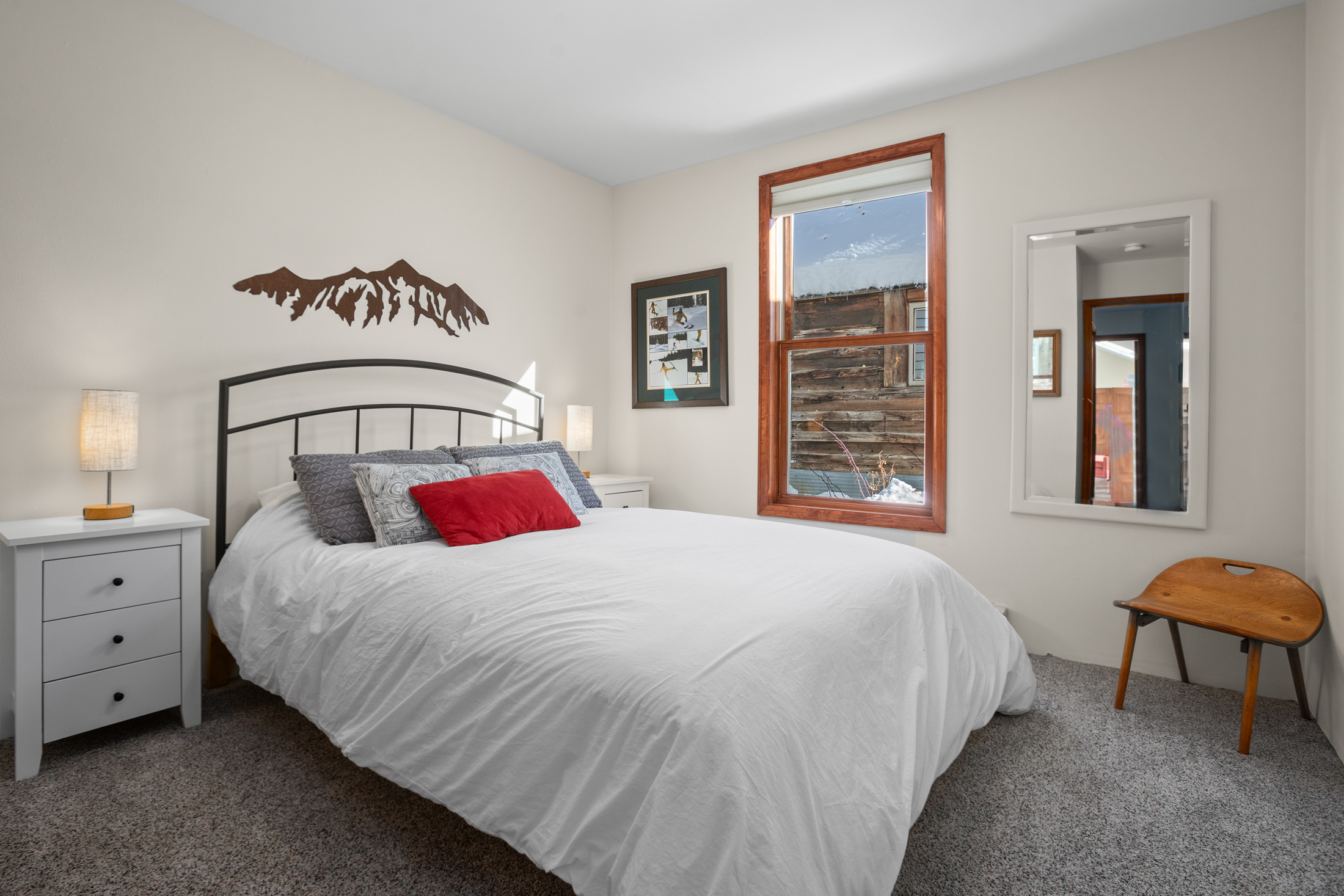 Ground Level - Bedroom 2 - Queen Bed