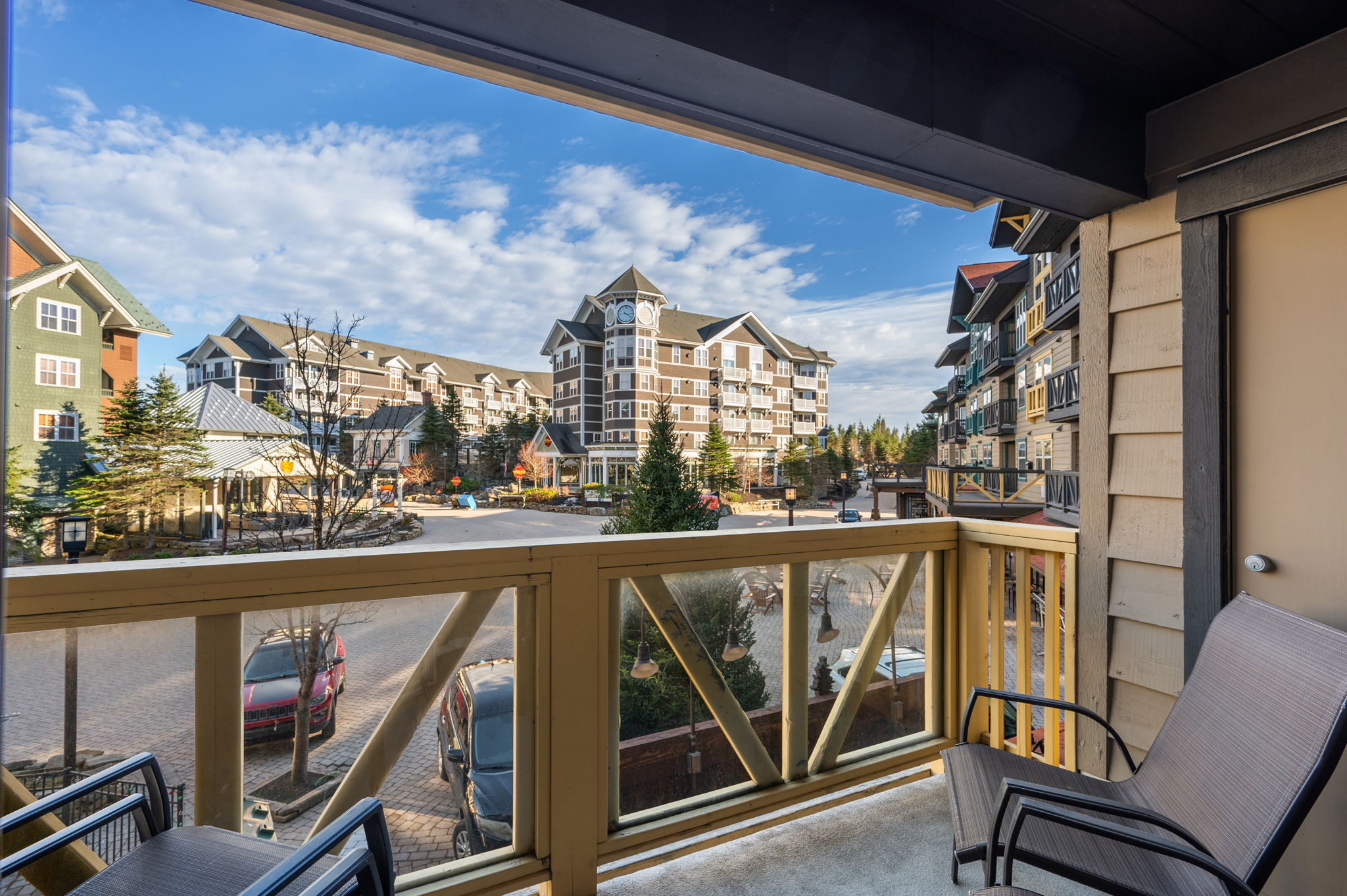 RF219| Hot tub,Heated garage Parking 5