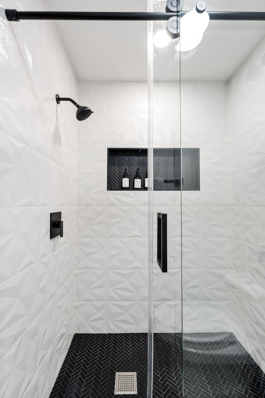 Bathroom Black and White