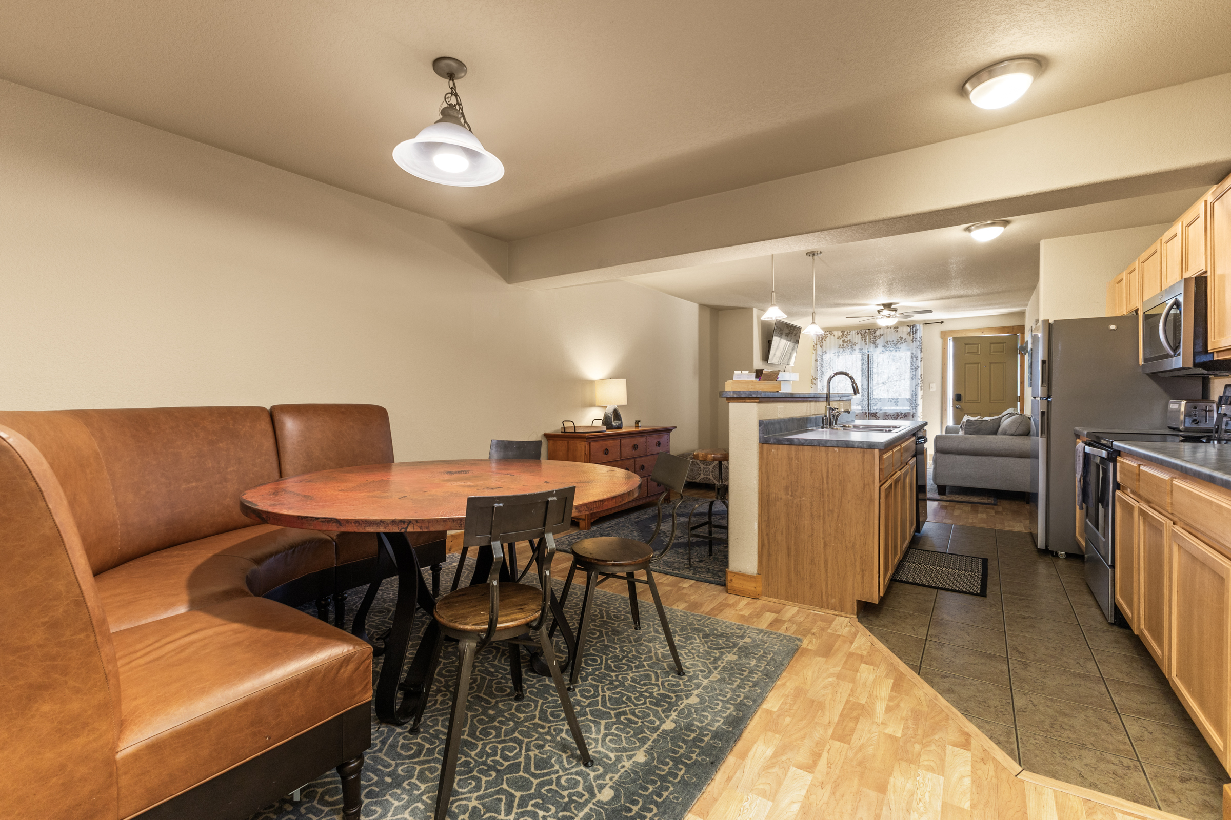 Full Dining | Kitchen View