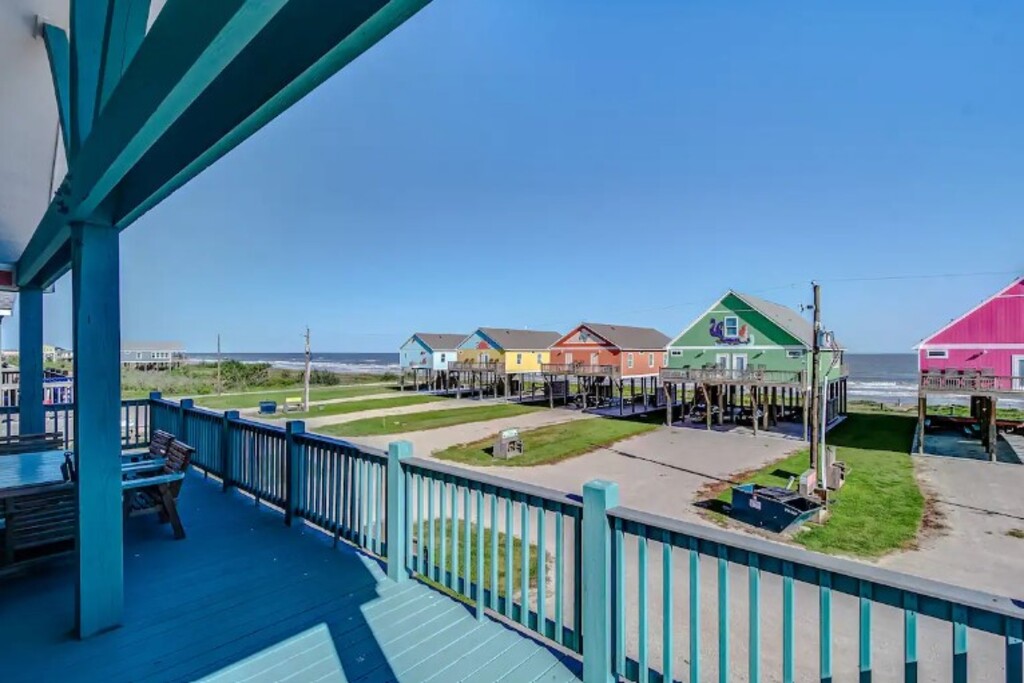 8c6f635fa5bd4a62a859ec8543d4674a | Beachhouse | Texas | TX | Vacation Homes | Galveston | Crystal Beach | Kokomo | Breezy Days | Beachfront Elegance | Sunrise Serenity | Southern Sands Property Management, LLC