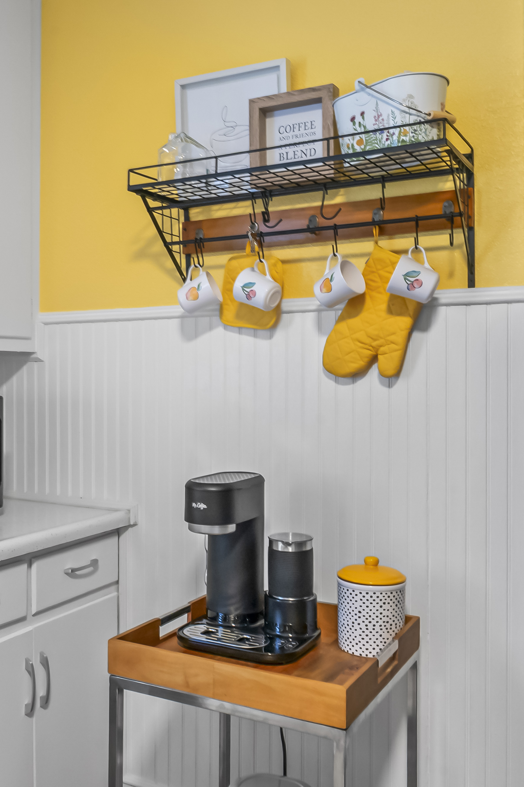 Pod maker, carafe pot maker available on request