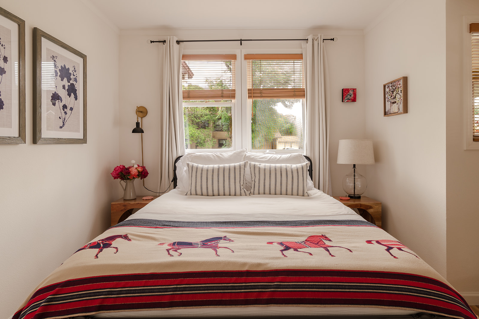 Guest bedroom