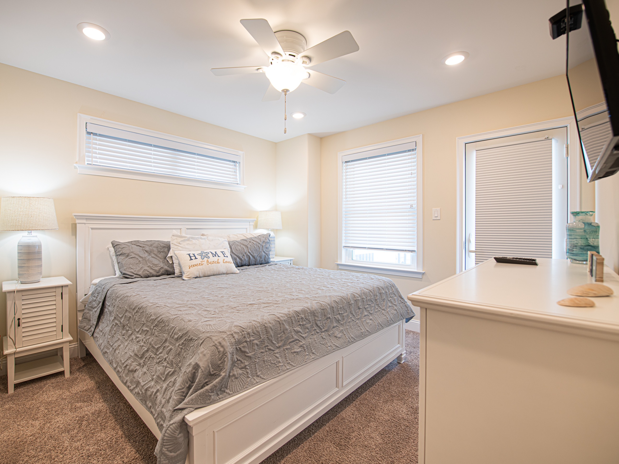 Primary King bedroom w/ attached full bath