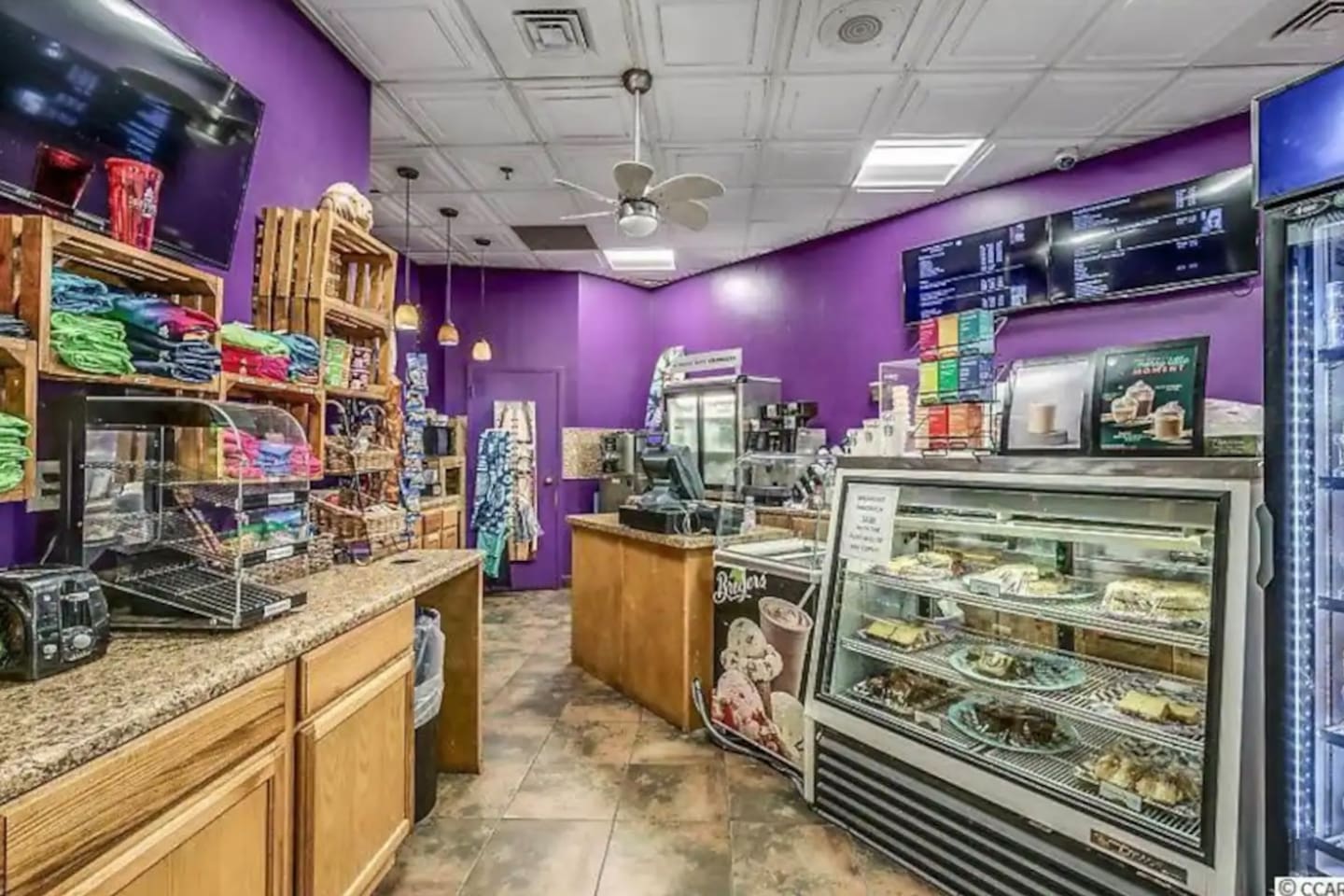 Coffee Shop on Lobby floor in North Tower 