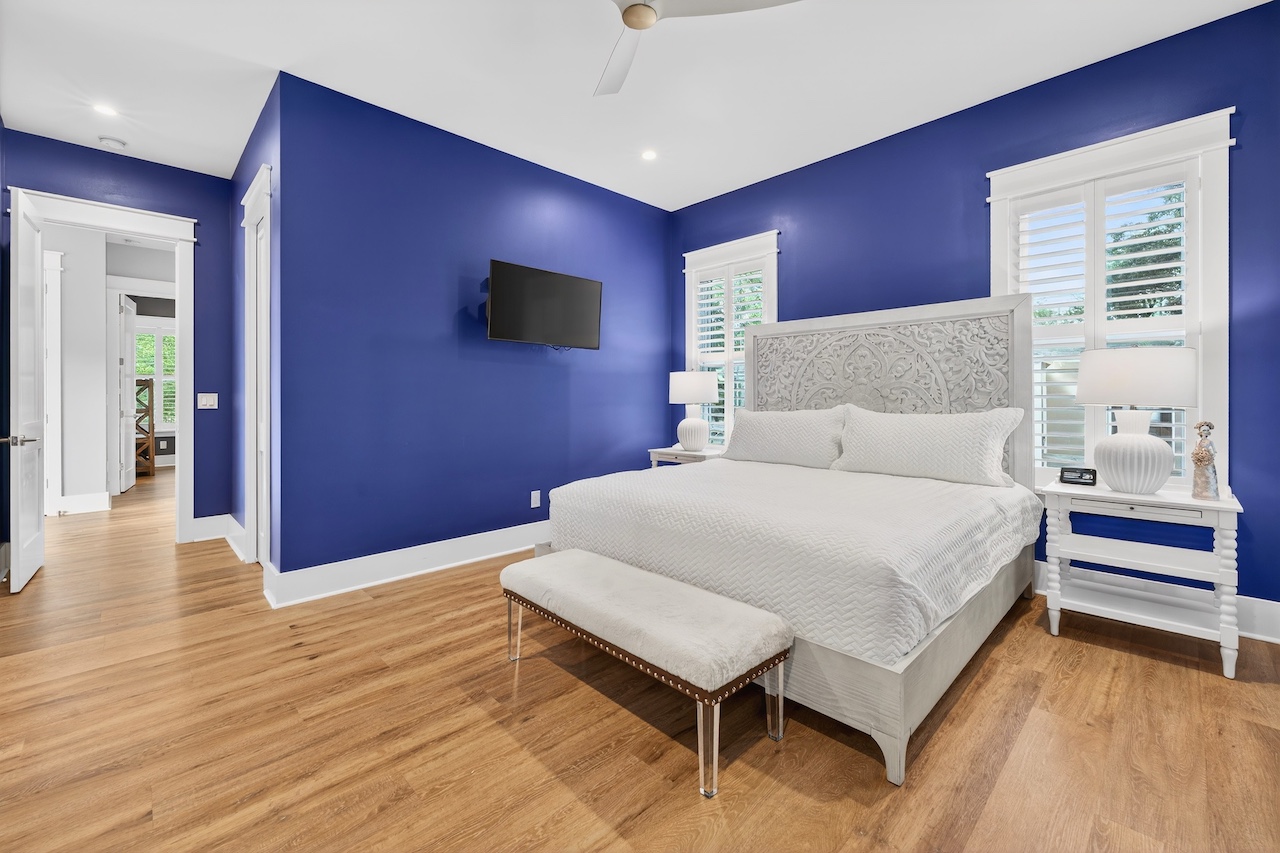 King Room  | Southern Grace | 6 23rd Ave.