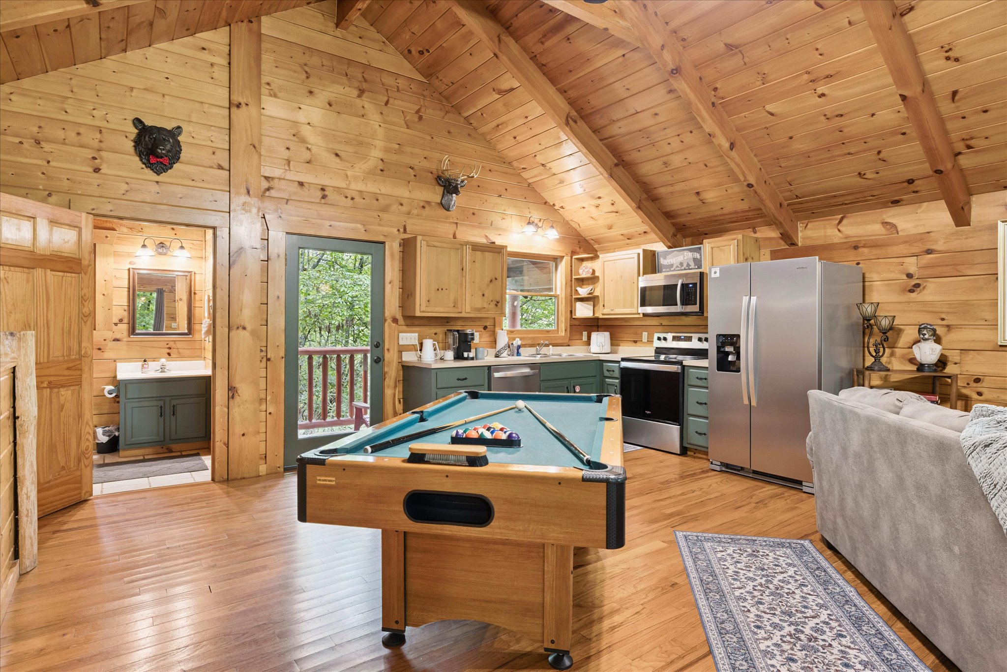Pool Table on entry level