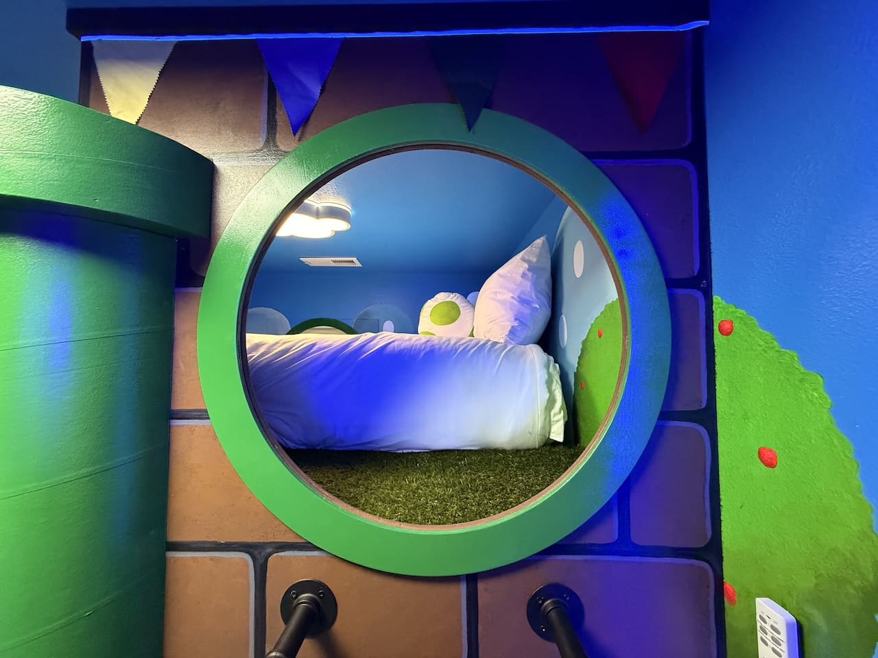 You can go up the stairs or the ladder to get to the top bunk in Yoshi's Fort!