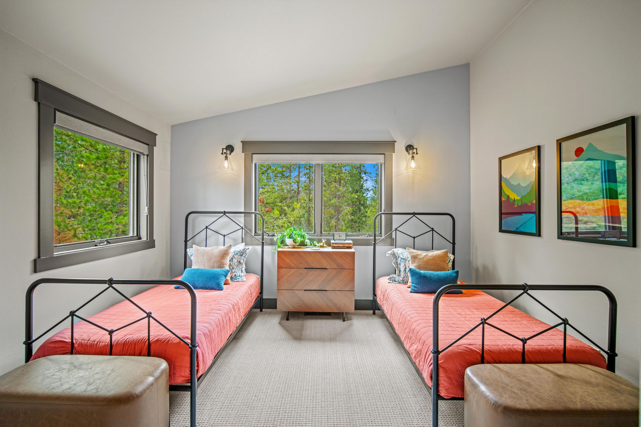 Upstairs: 6th Bedroom (2 twins)