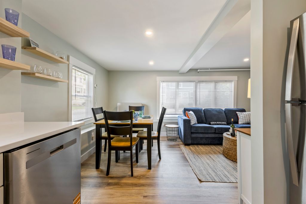 Bright dining area ideal for family or friends.