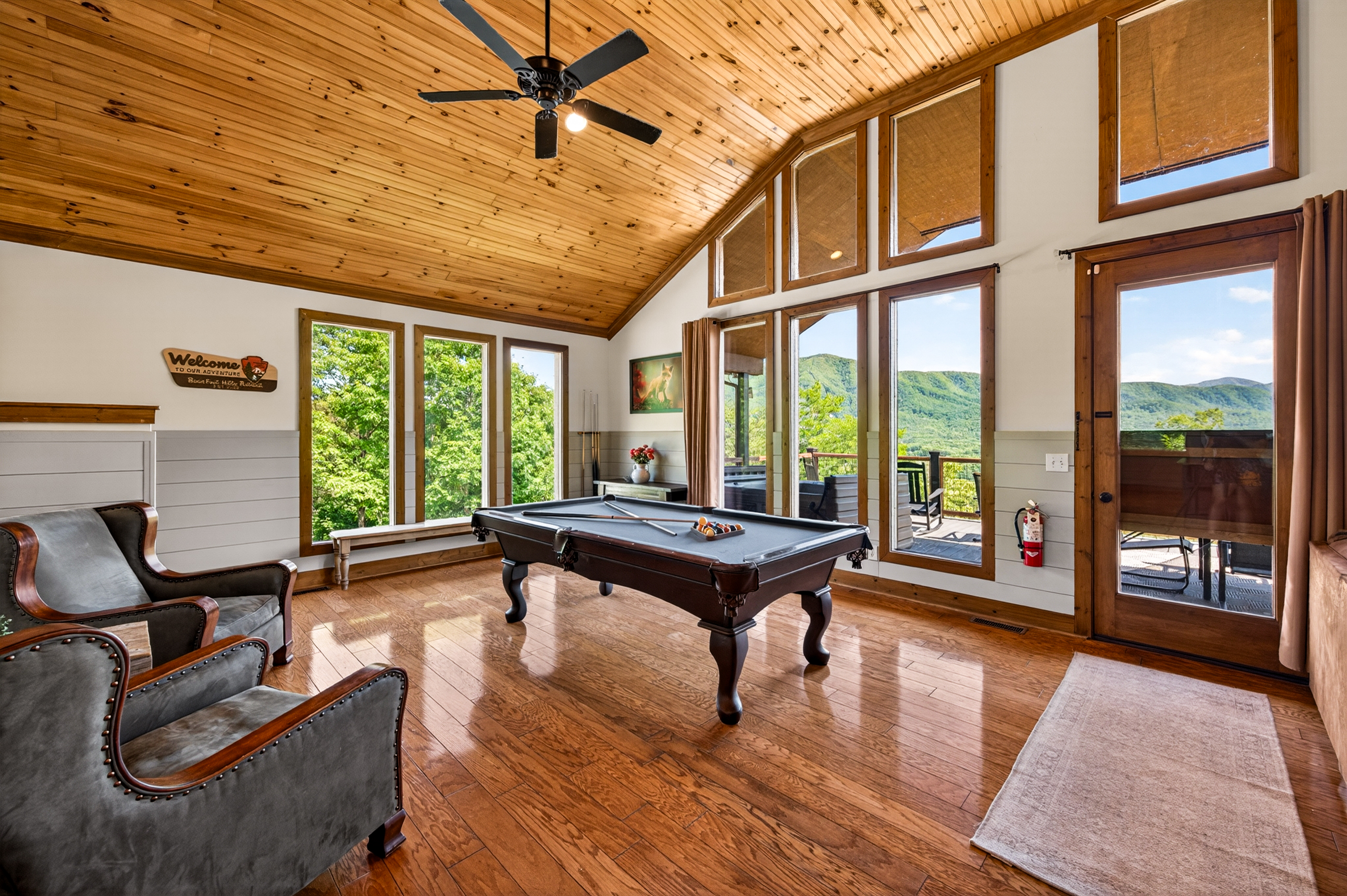 Play pool while enjoying the views!