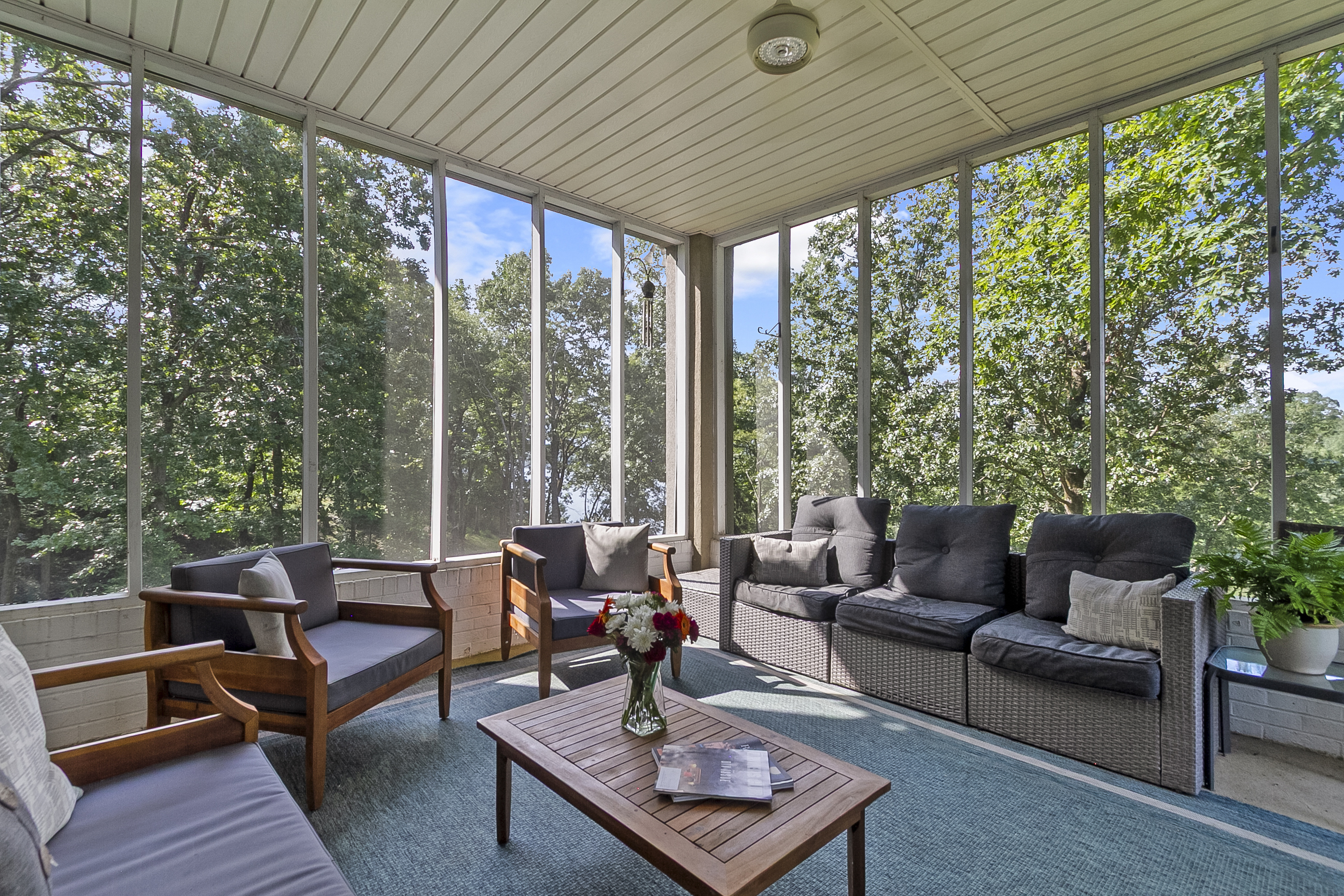 Screened Back Porch l Perfect for Morning Coffee or Afternoon Relaxing