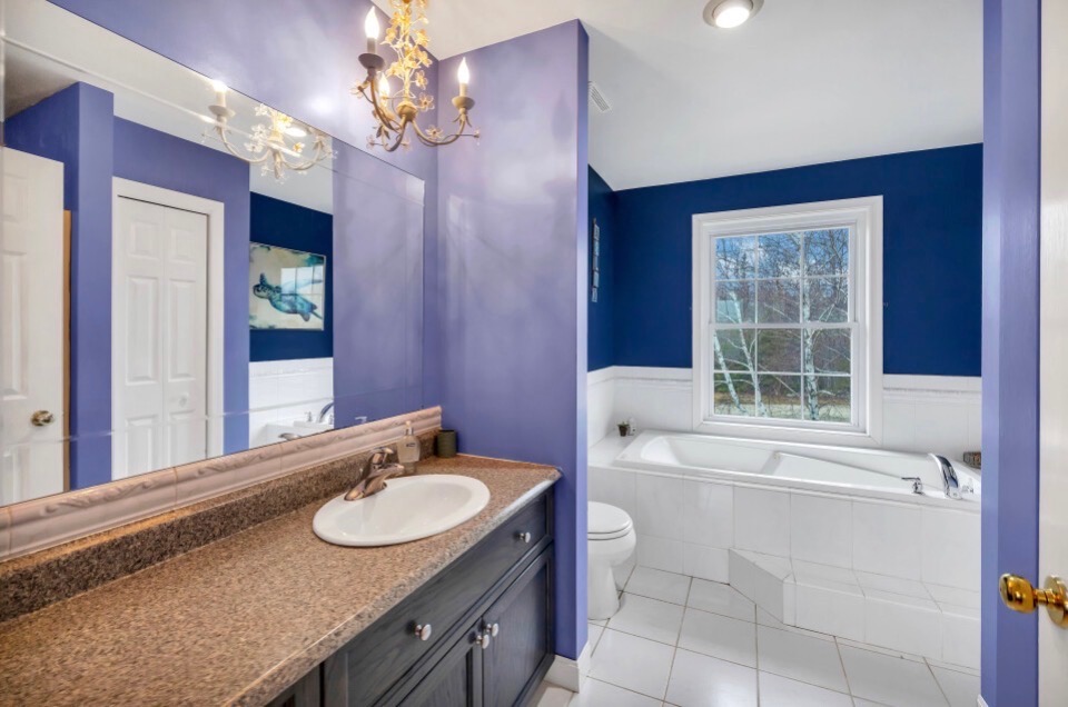 Ensuite Bath with jacuzzi tub and water views
