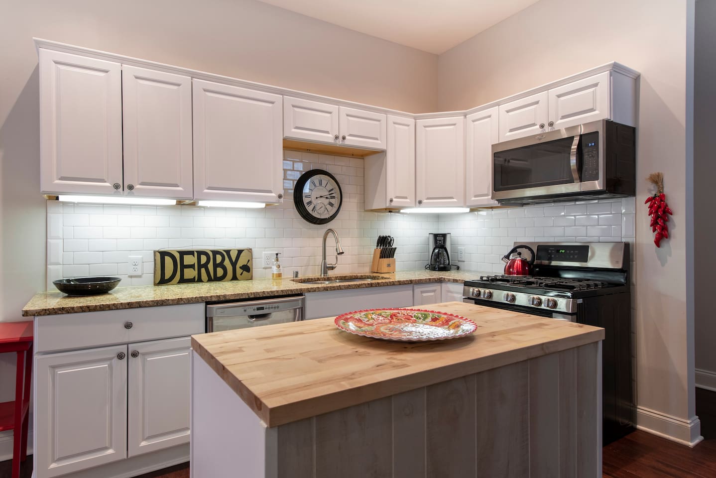 Full kitchen with all new appliances