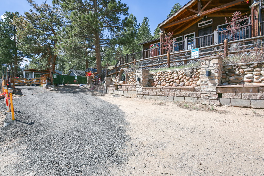 Easy, private parking room for three right at the cabin.