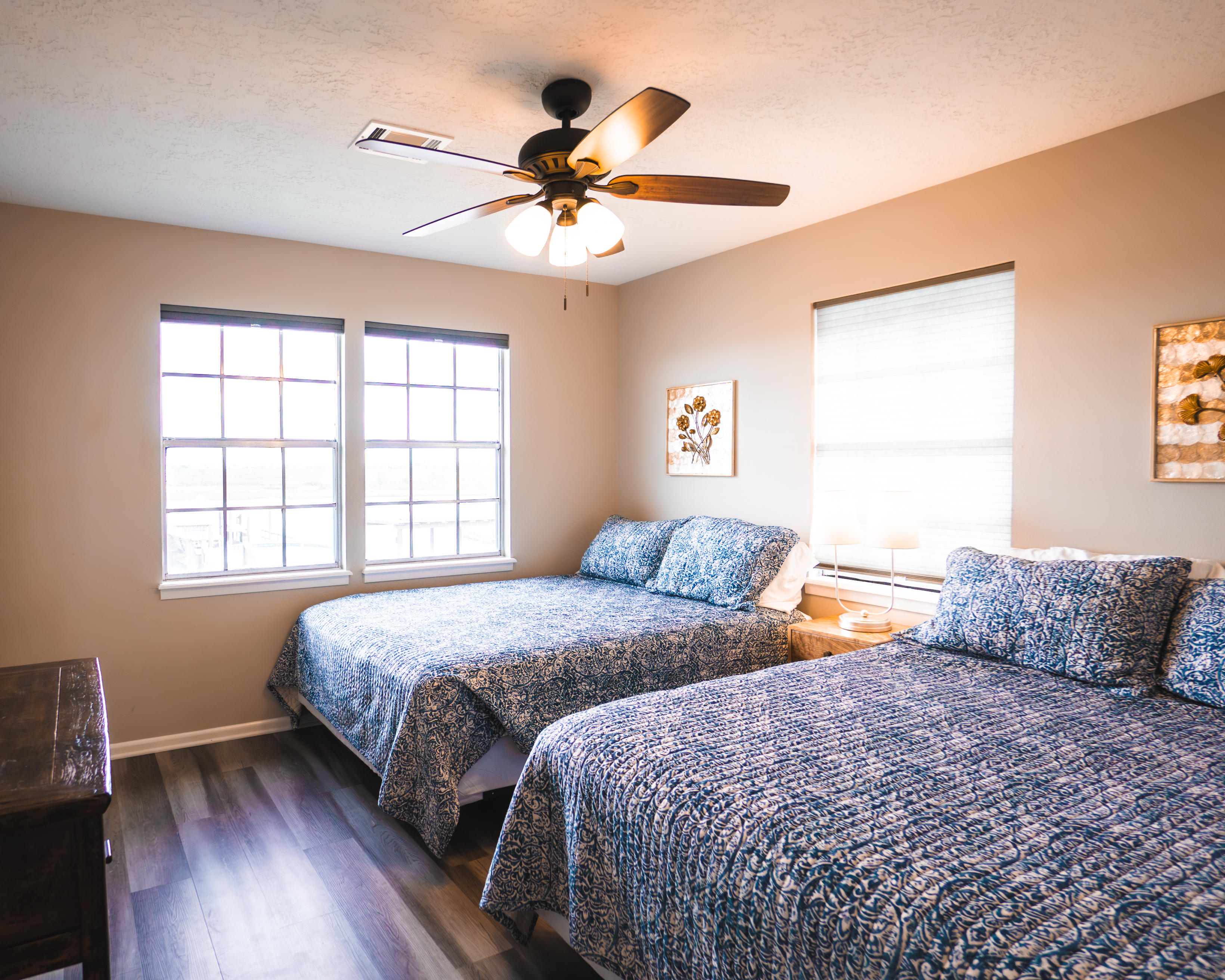Bedroom with 2 queens and Caney Creek view!