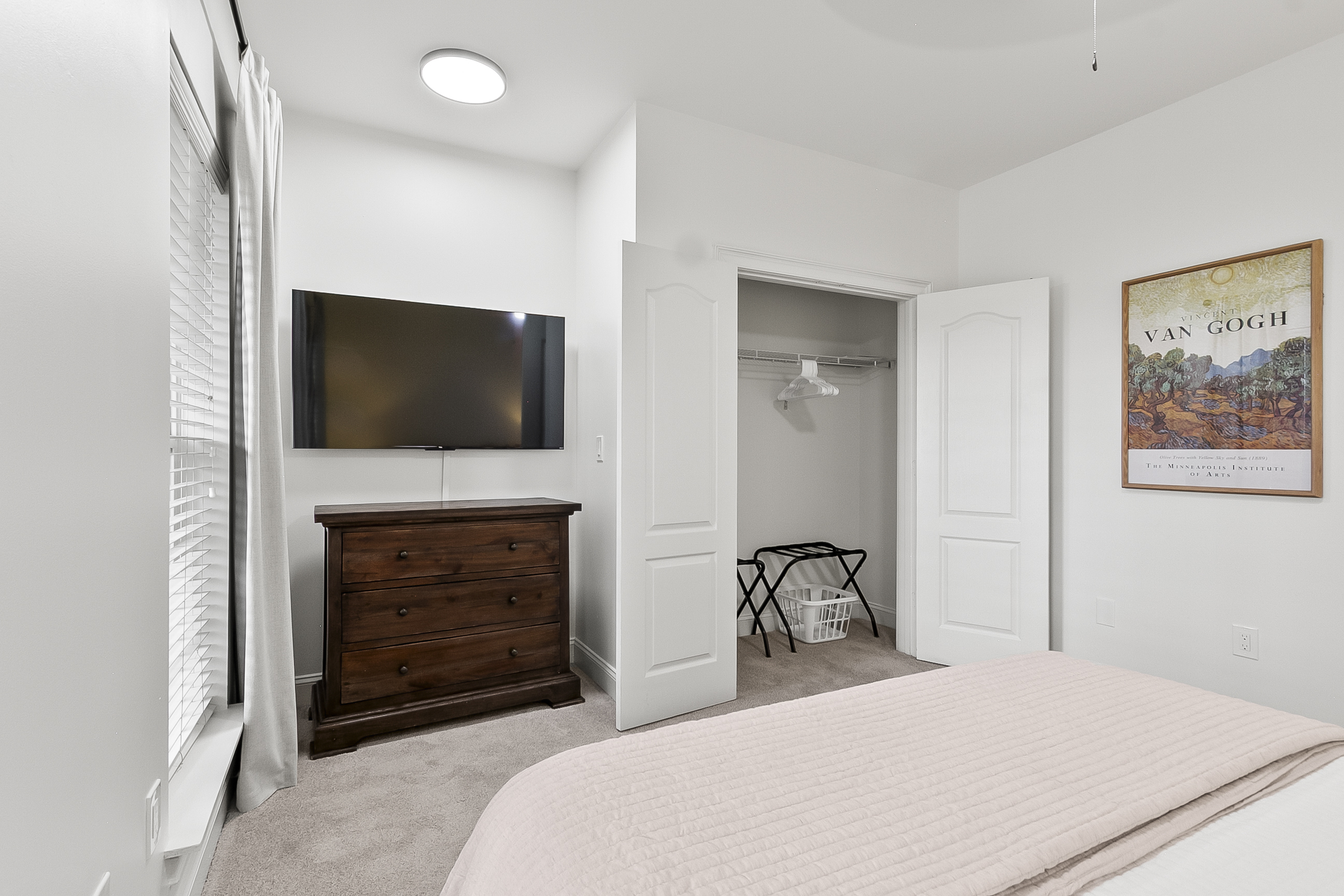 Queen Bedroom 2