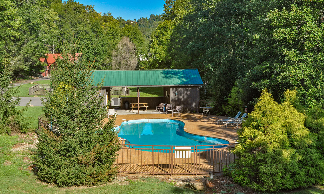 Resort Pool Access (Seasonal)