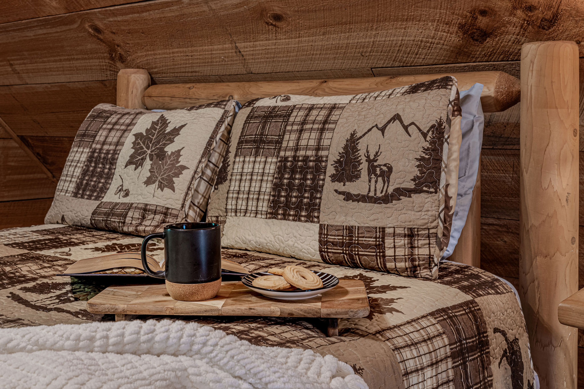 Morning coffee in bed hits different up here.