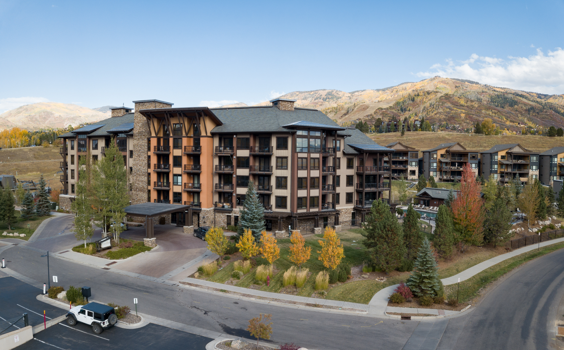 Trailhead Lodge