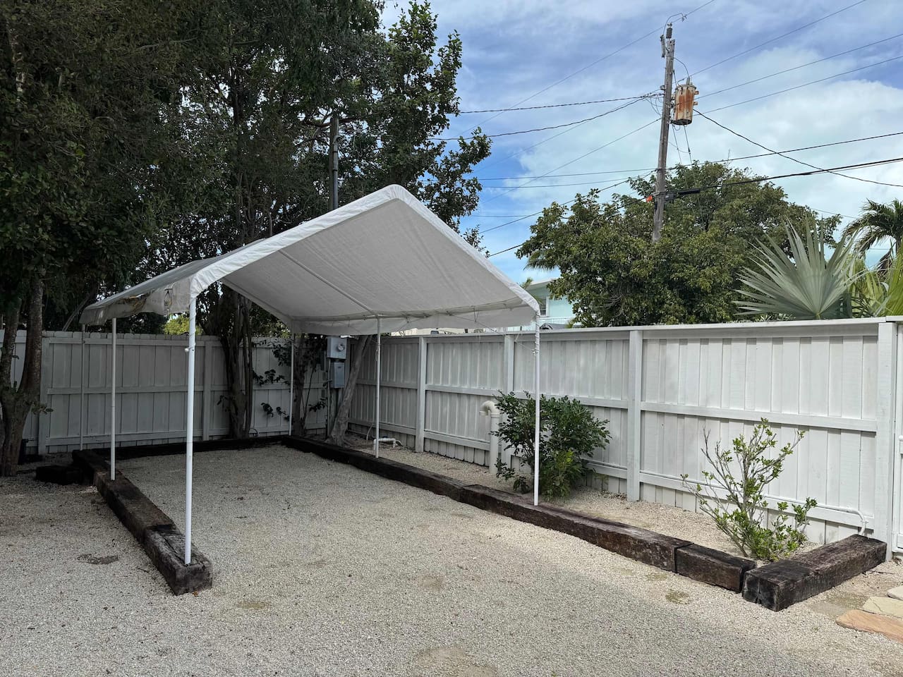 Car / Boat / Multipurpose 10x20 awning with 230 V hookup