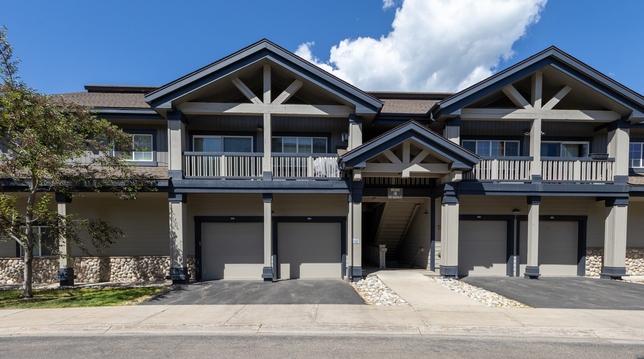 Exterior of Sunray Meadows