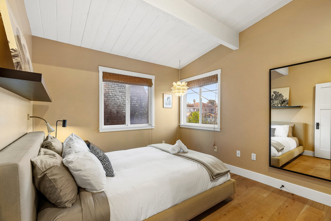 Queen bed