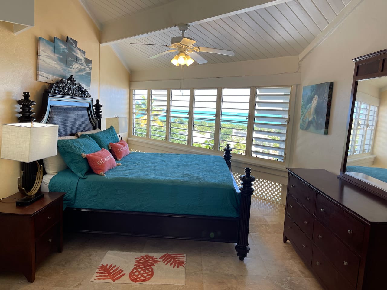 Master bedroom - 2nd view 