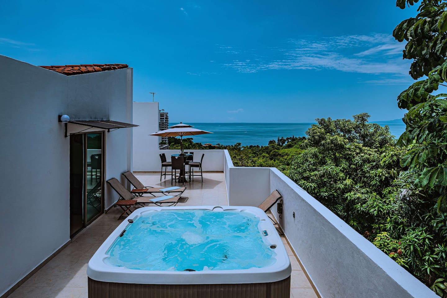 Hot Tub with Ocean & Mountain Views
