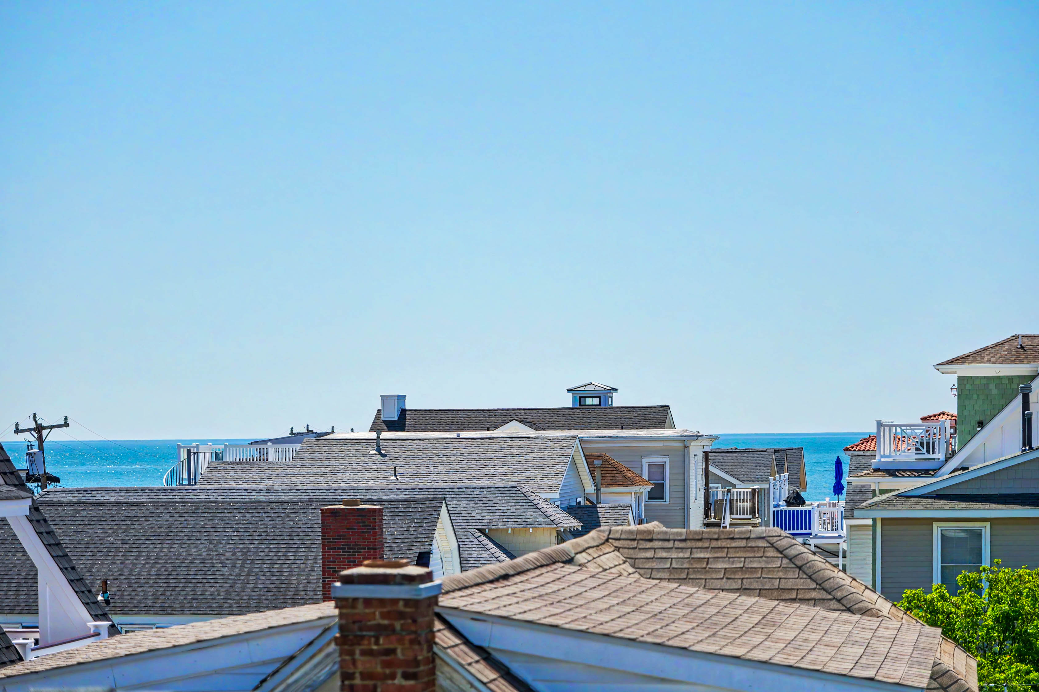 rooftop_view_ocean_horizon