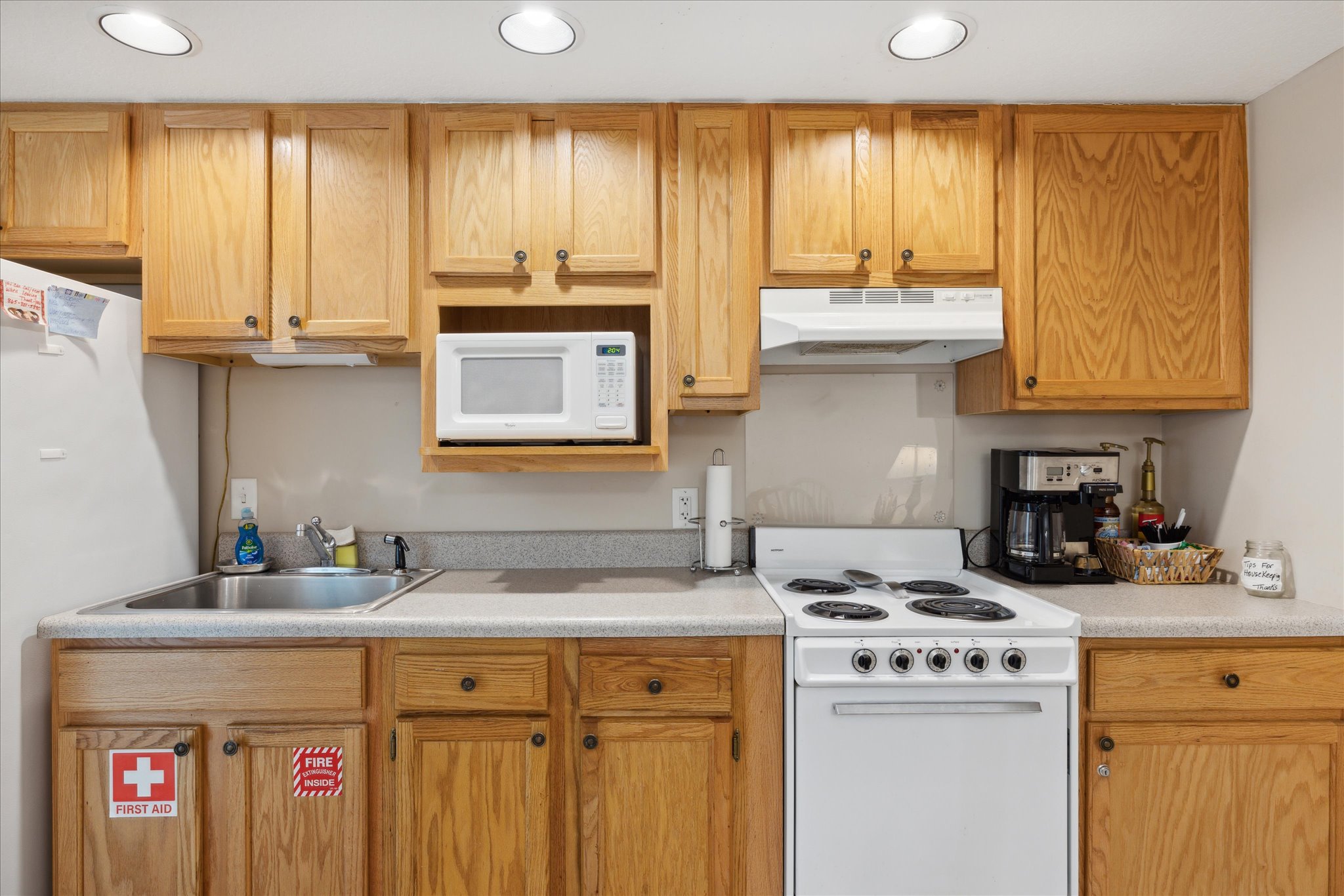 Full Kitchen