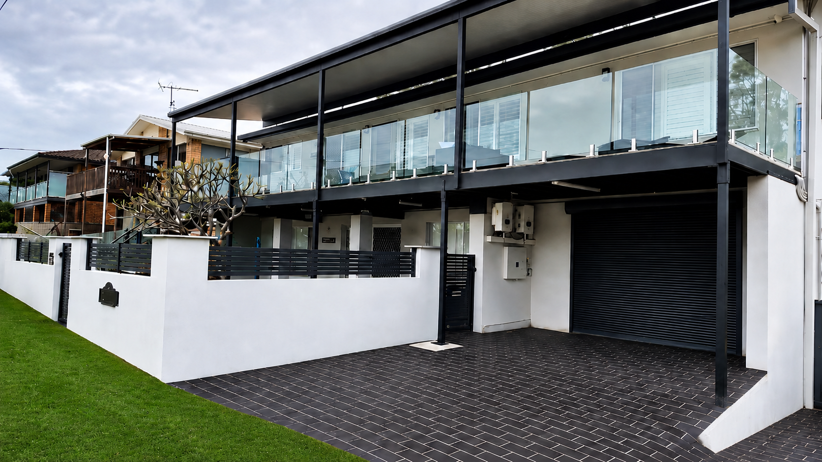 Skyes Beach House | Upstairs | Shared Amenities holiday home in Malua Bay