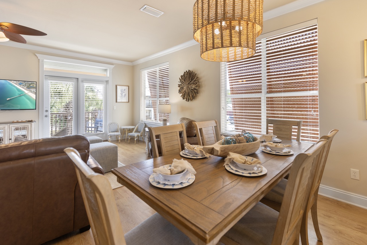 Dining Room (2nd Floor)