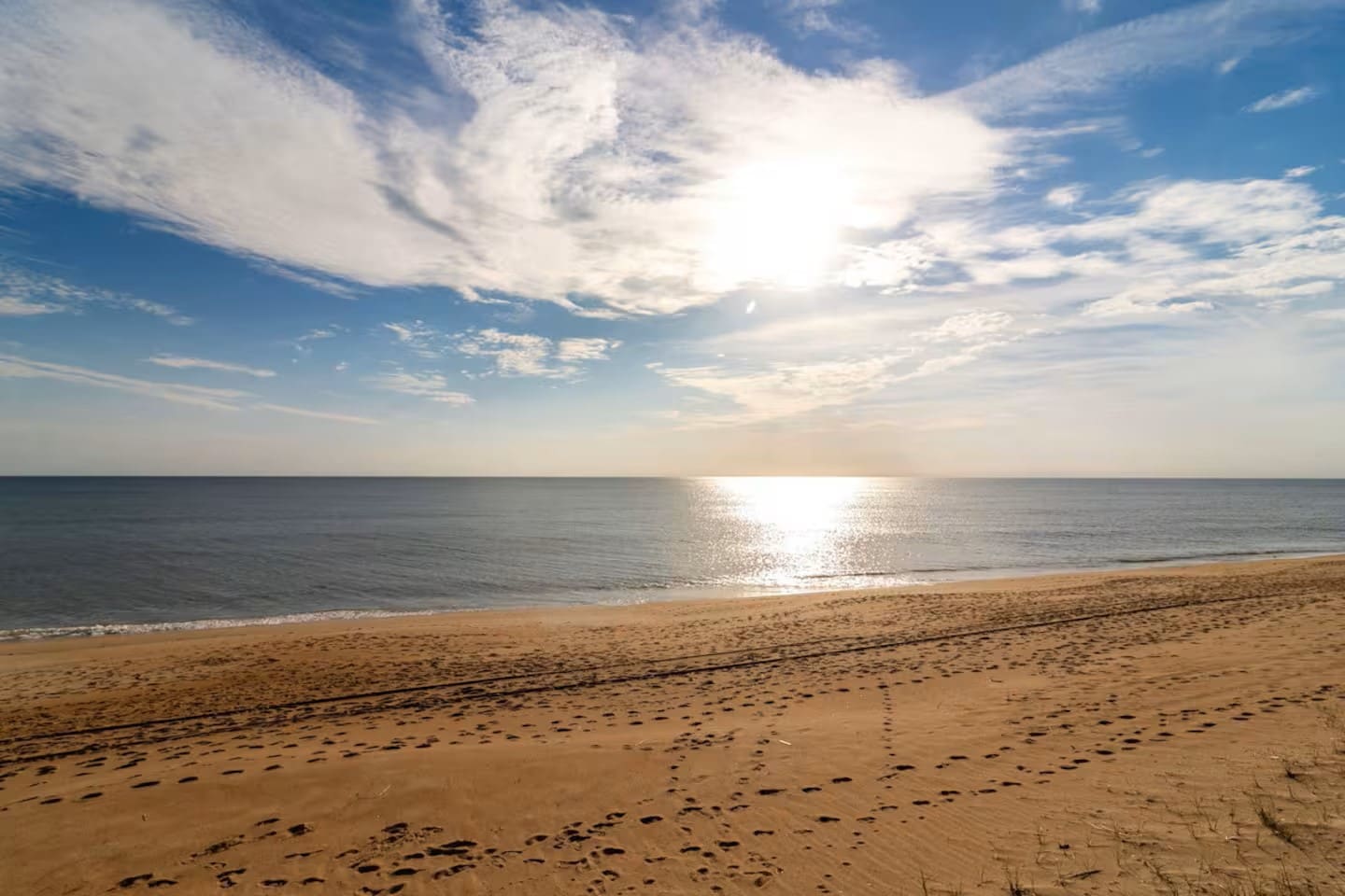 Sunrise over the ocean, Whalehead Beach