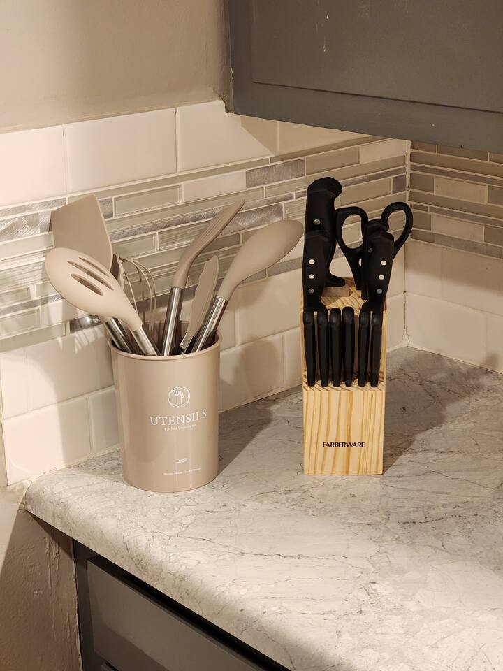 Knife set and Utensils