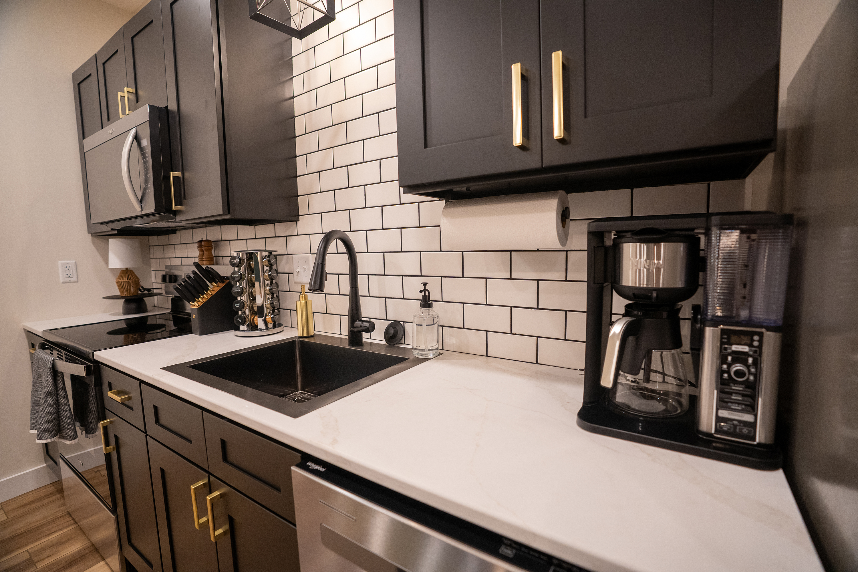 Single Cup & Full Pot combo coffee maker