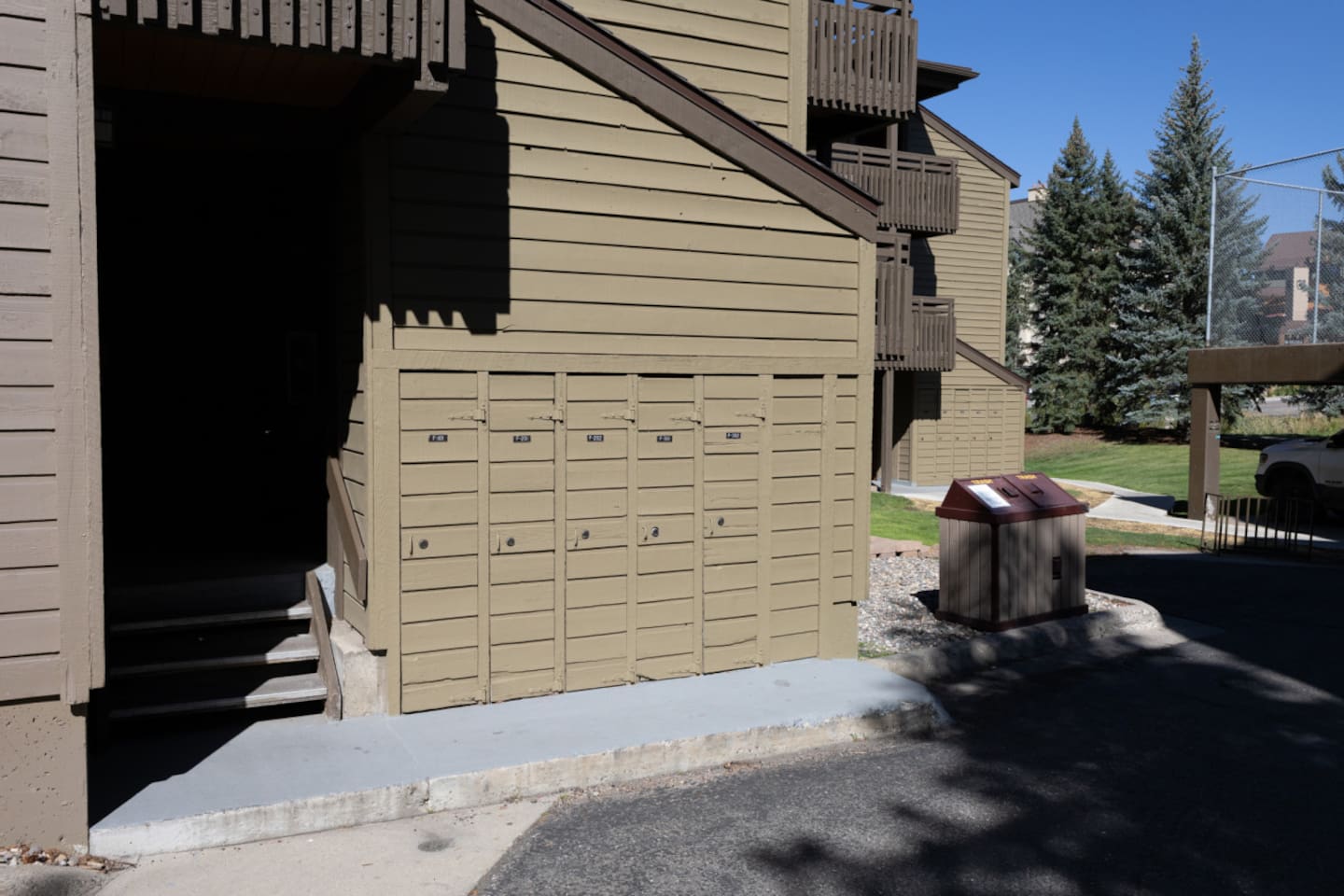 Ski Locker