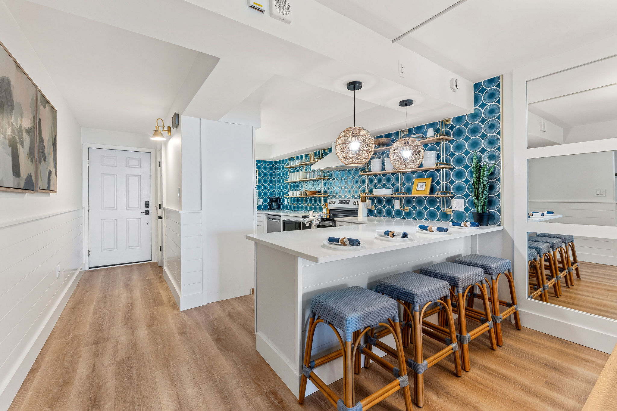 You will find plenty of plates, bowls, and glassware in the cabinets, so you don't have to run the dishwasher after every single meal.