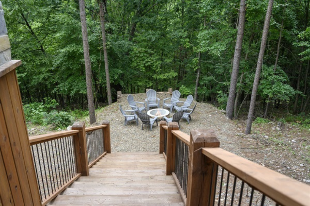 Starry nights and gooey marshmallows—pure magic at Simply D’Vine.