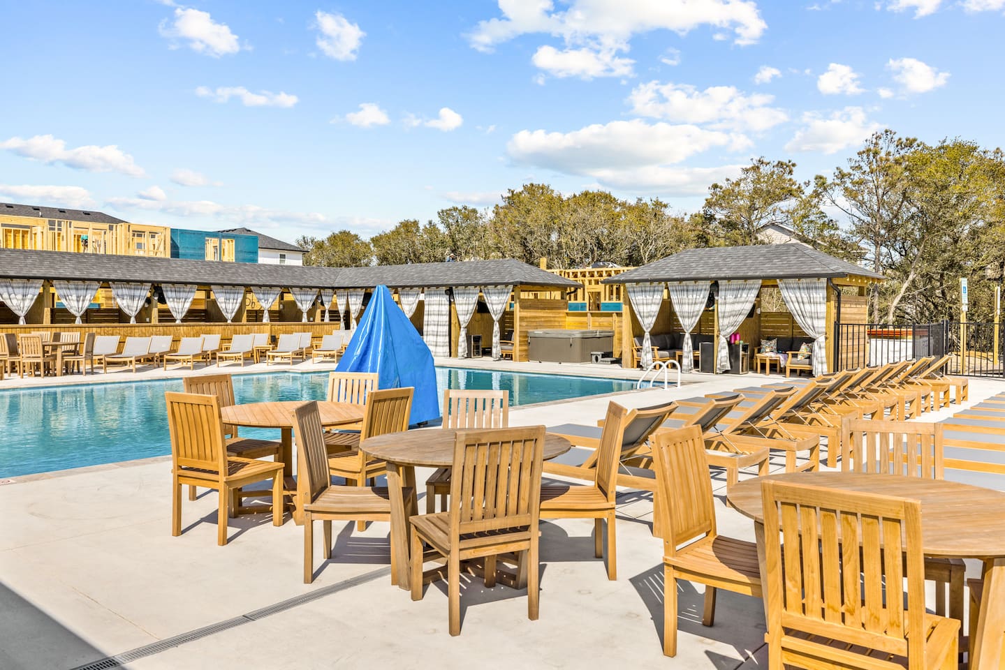 Poolside dining and lounge area