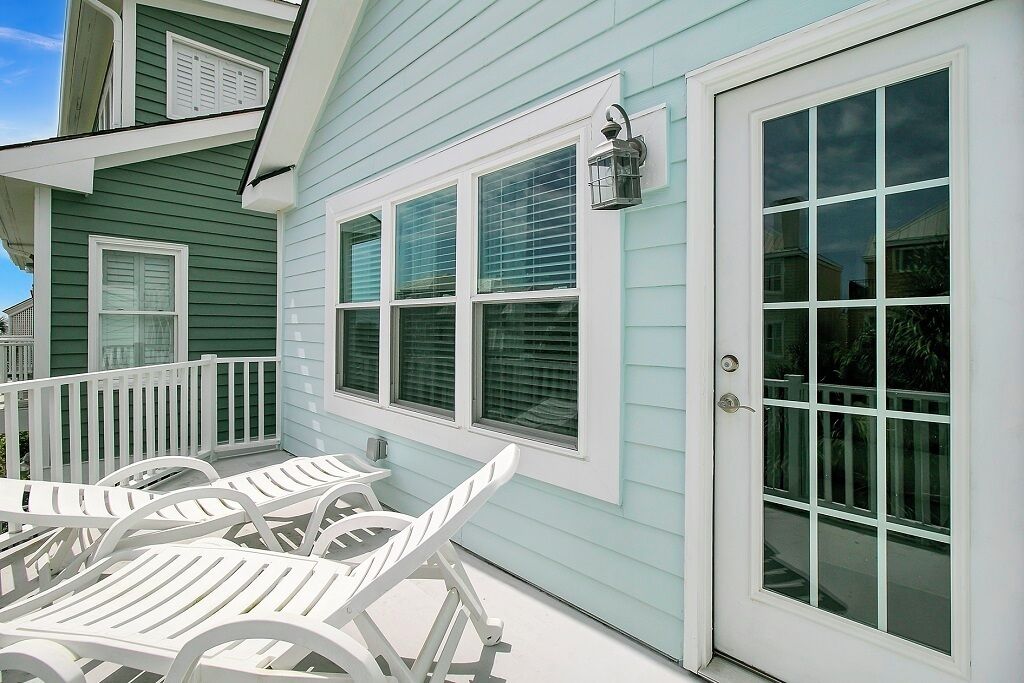 Master Bedroom Balcony