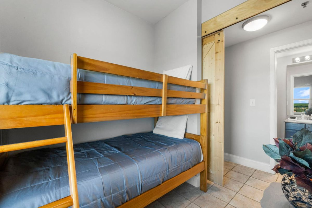 Bunk room