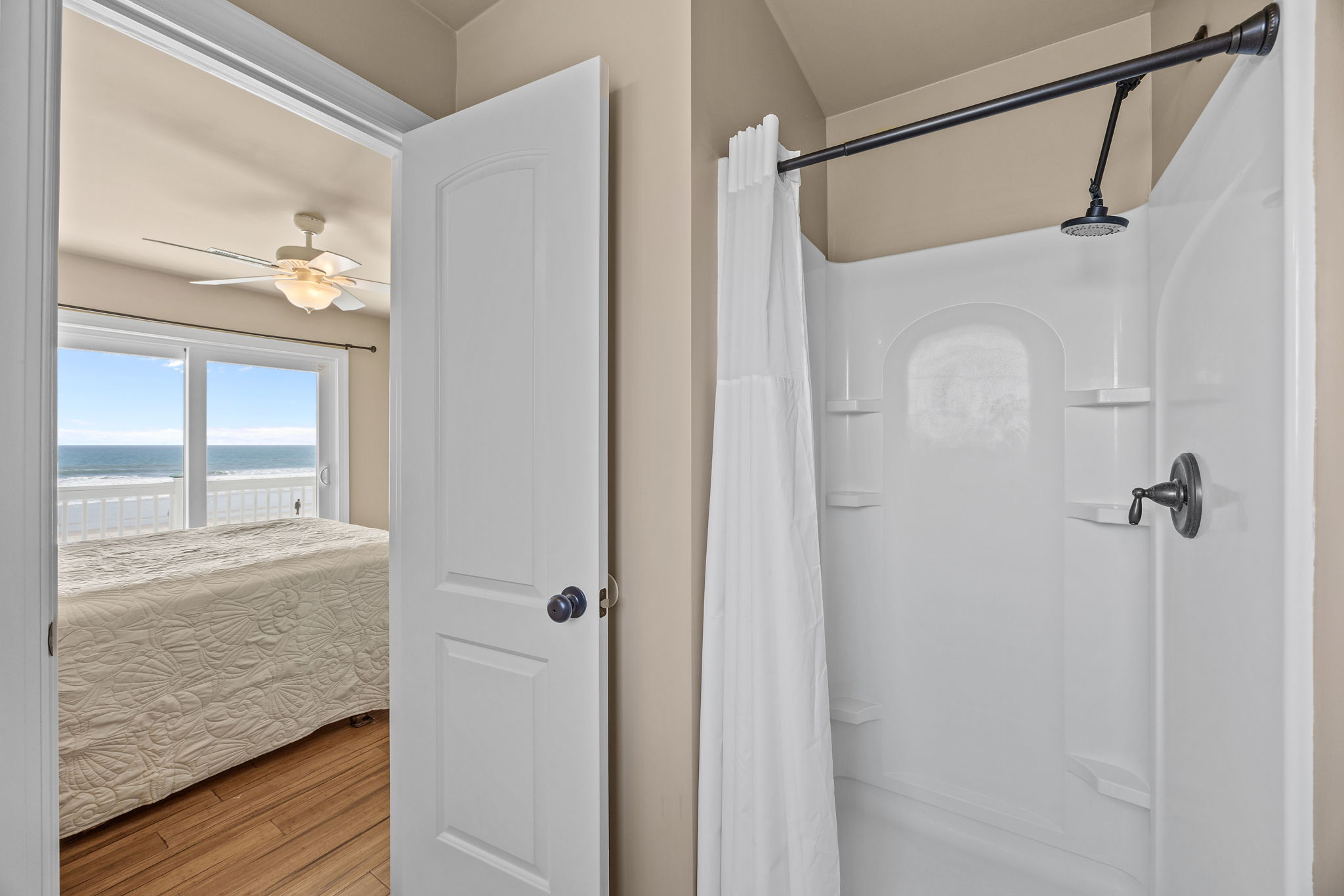 Bath linens provided