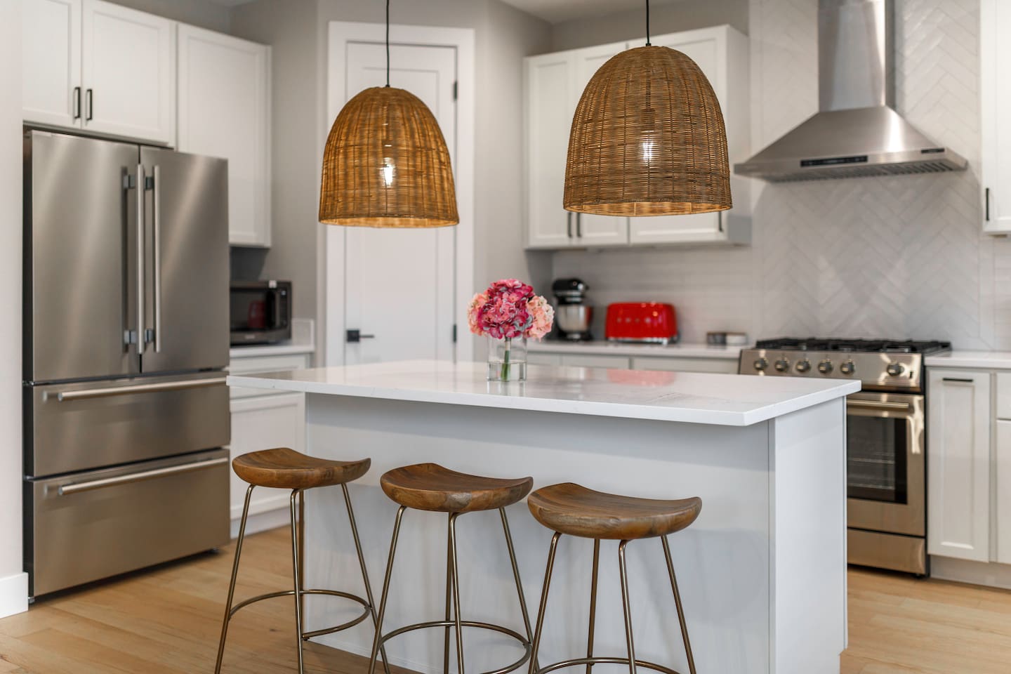 Chef’s kitchen with a Frono refrigerator and stove. ‍✨
