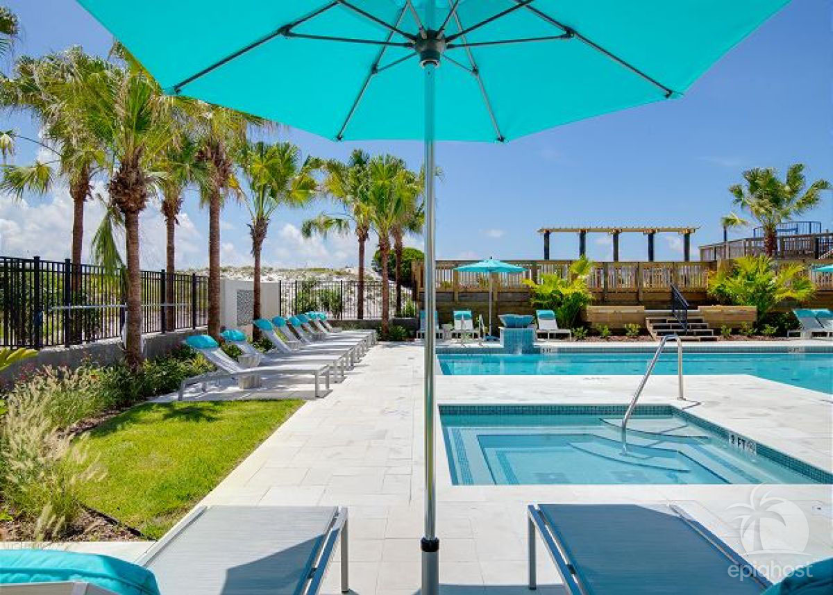 Seasonally heated pool and sundeck