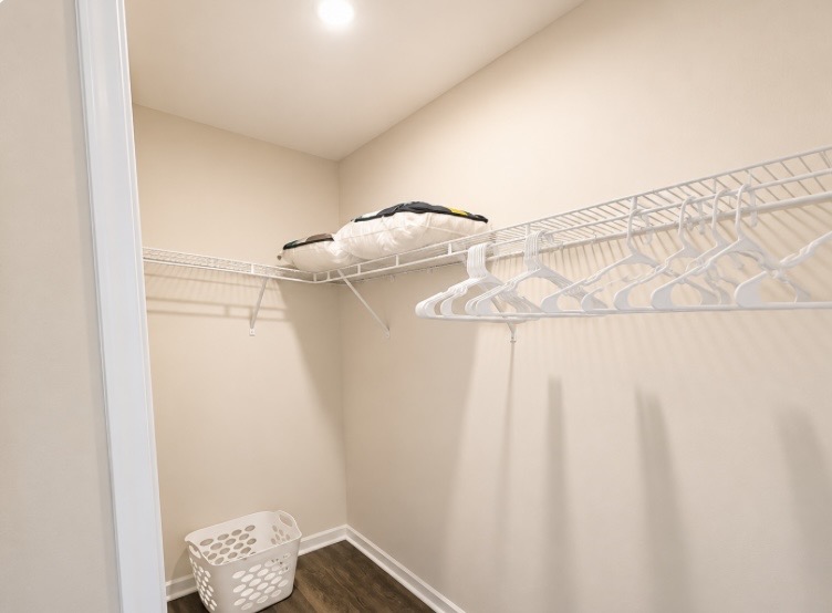 Unpack and settle in. This spacious closet offers plenty of room and shelving — great for organizing gear during sports weekends or longer relocation stays. ⭐