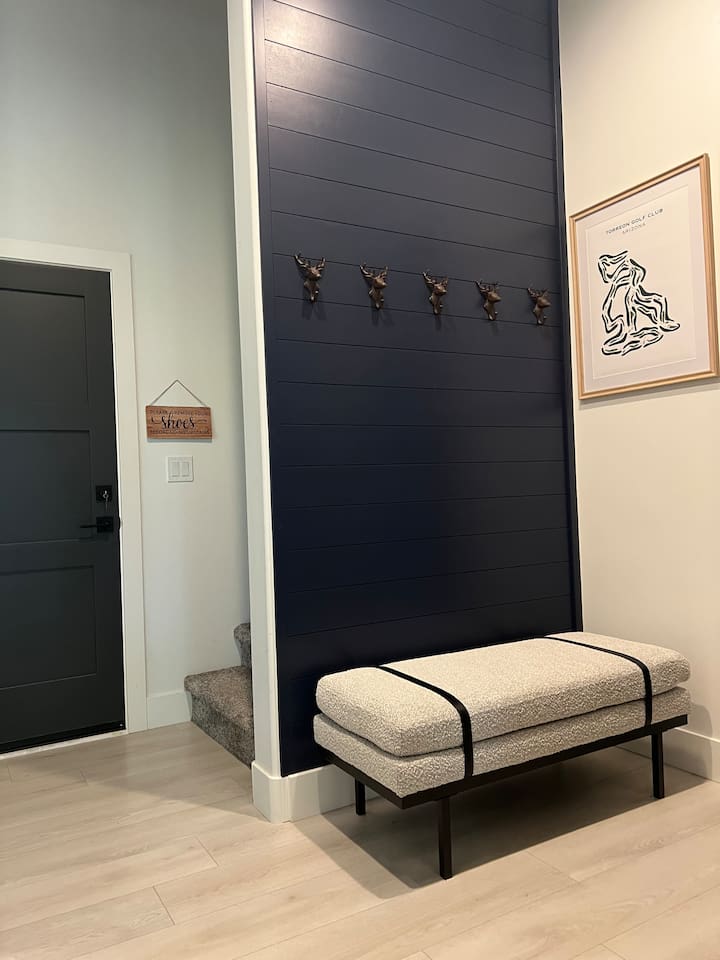 Mudroom/Garage access